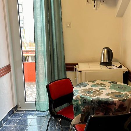Apartments Holiday Будва Экстерьер фото