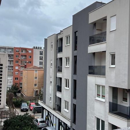 Apartments Holiday Будва Экстерьер фото