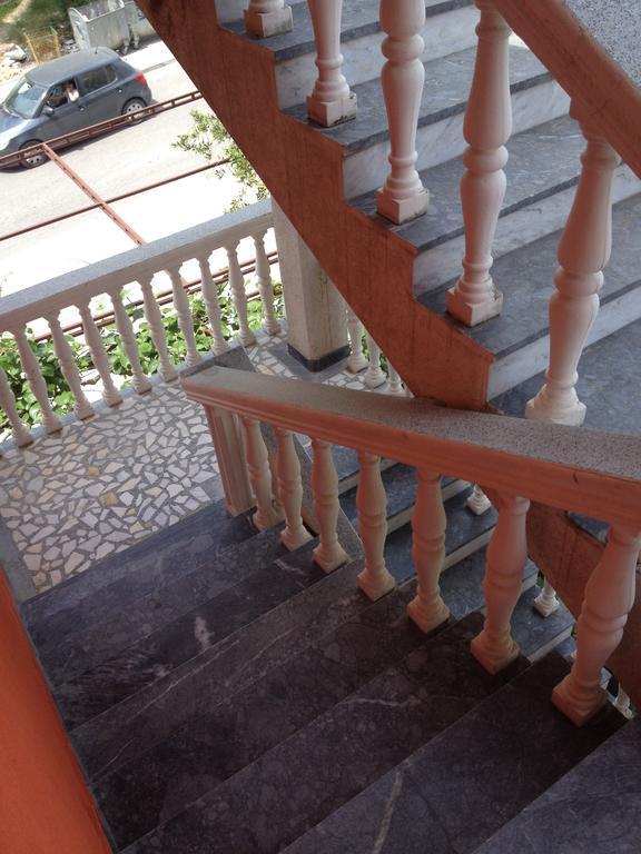 Apartments Holiday Будва Экстерьер фото