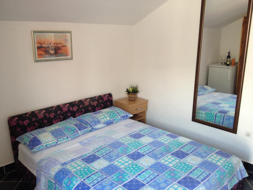 Apartments Holiday Будва Экстерьер фото