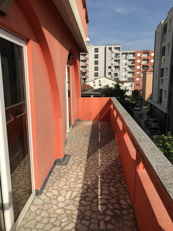 Apartments Holiday Будва Экстерьер фото